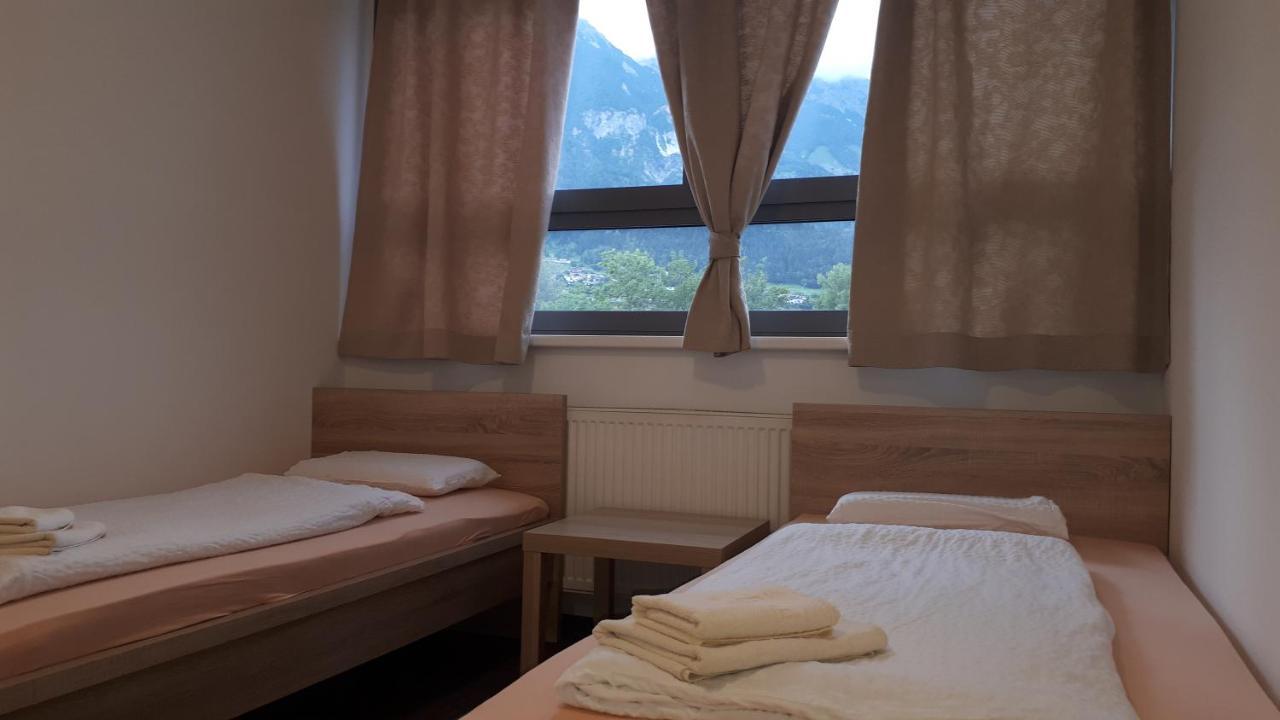 Chambre Lits Jumeaux avec Salle de Bains Privative