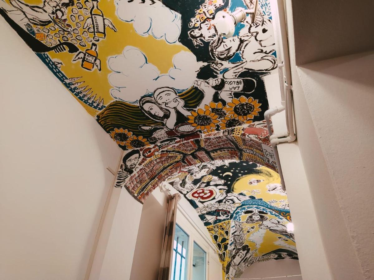 Lit Superposé dans Dortoir Mixte de 8 Lits