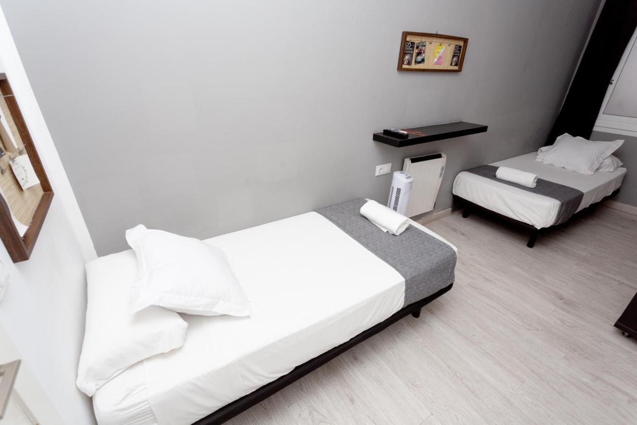 Chambre Lits Jumeaux avec Salle de Bains