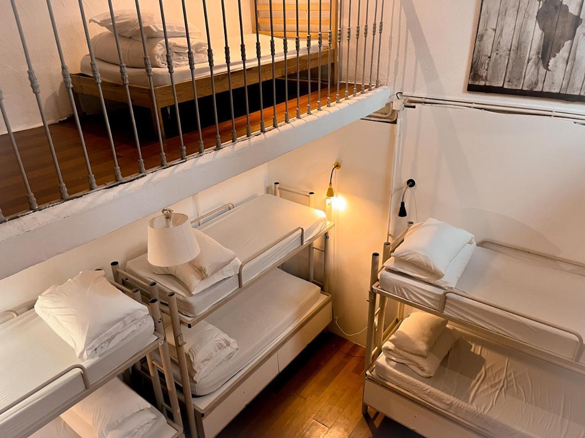 Dortoir Privé de 14 Lits avec Salle de Bains Privative