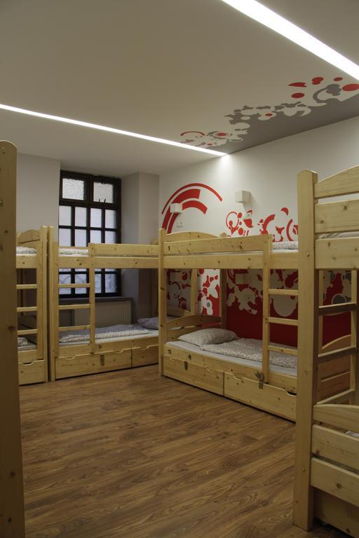Bunk Bed in 10-Bed Mixed Dormitory Room (Age restriction above 18 years old)