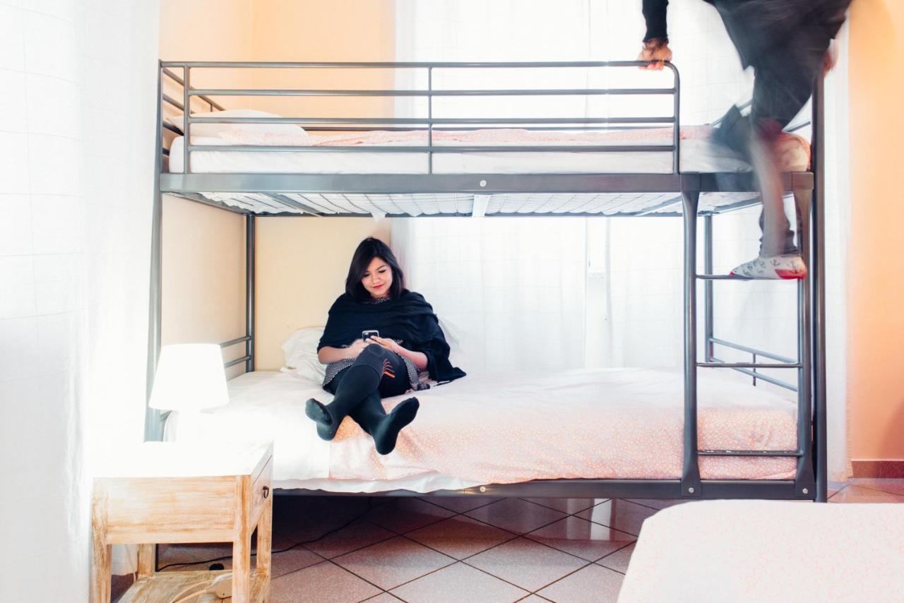 Lit dans Dortoir pour Femmes de 4 Lits