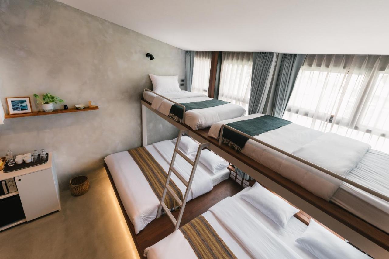 Chambre Familiale avec Salle de Bains Commune