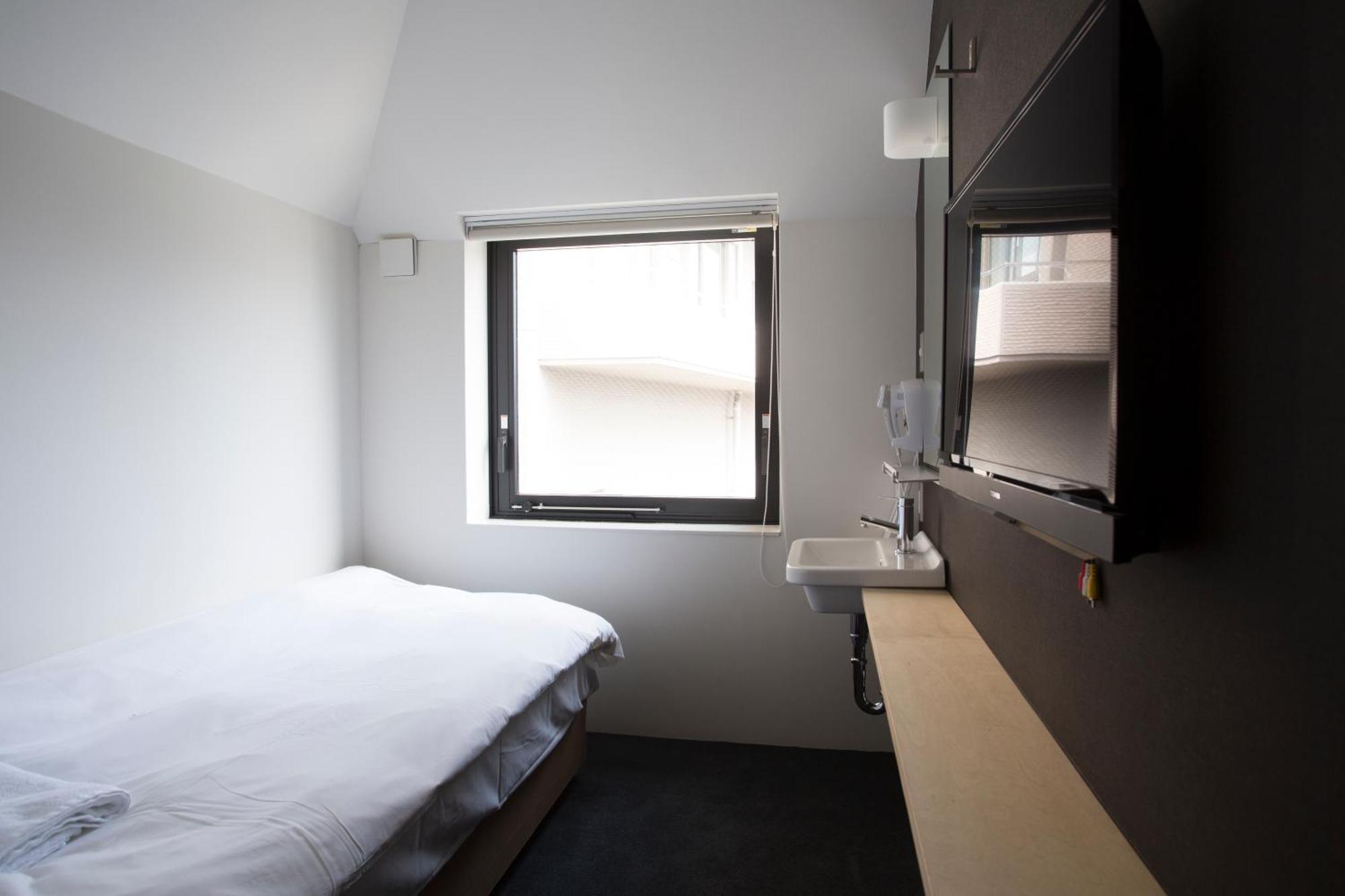 Chambre Simple avec Salle de Bains Commune