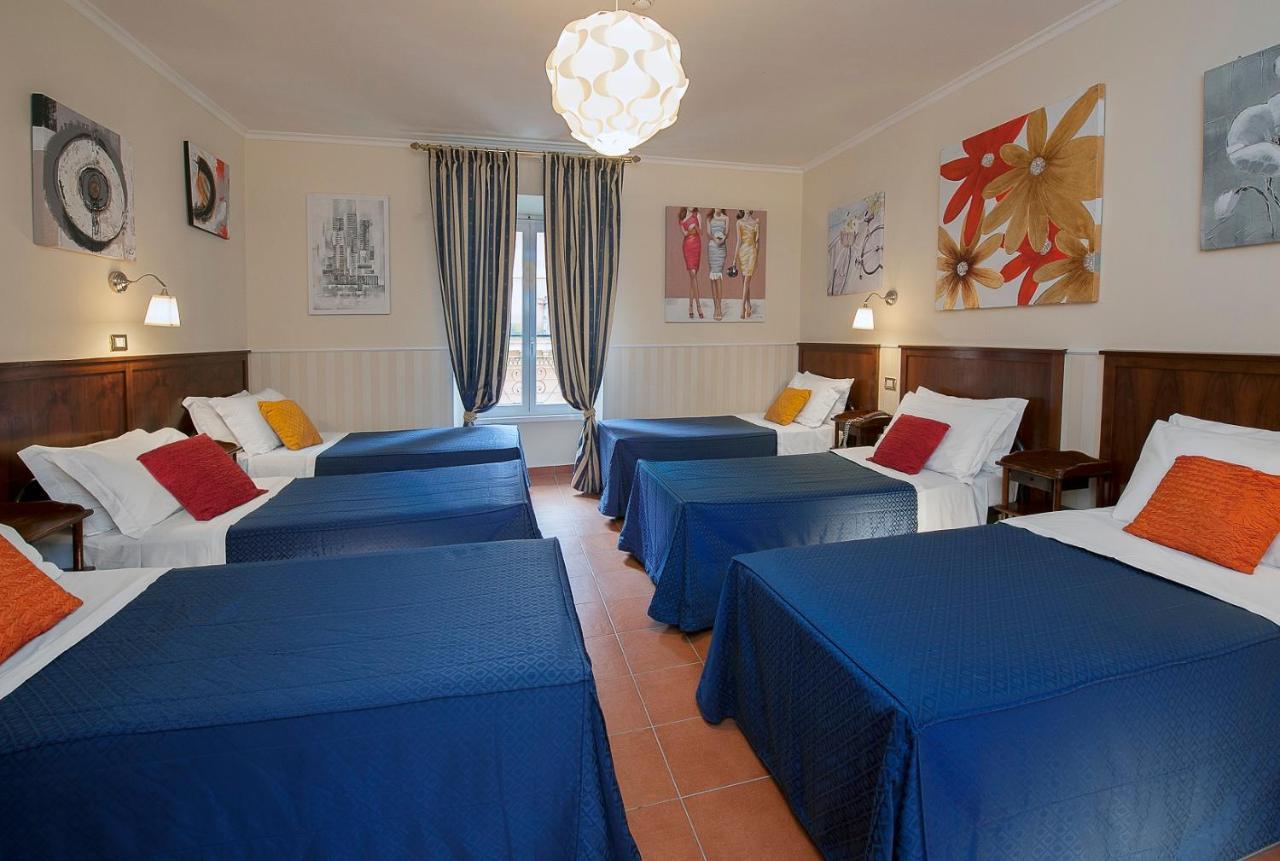 Chambre Familiale avec Salle de Bains Commune