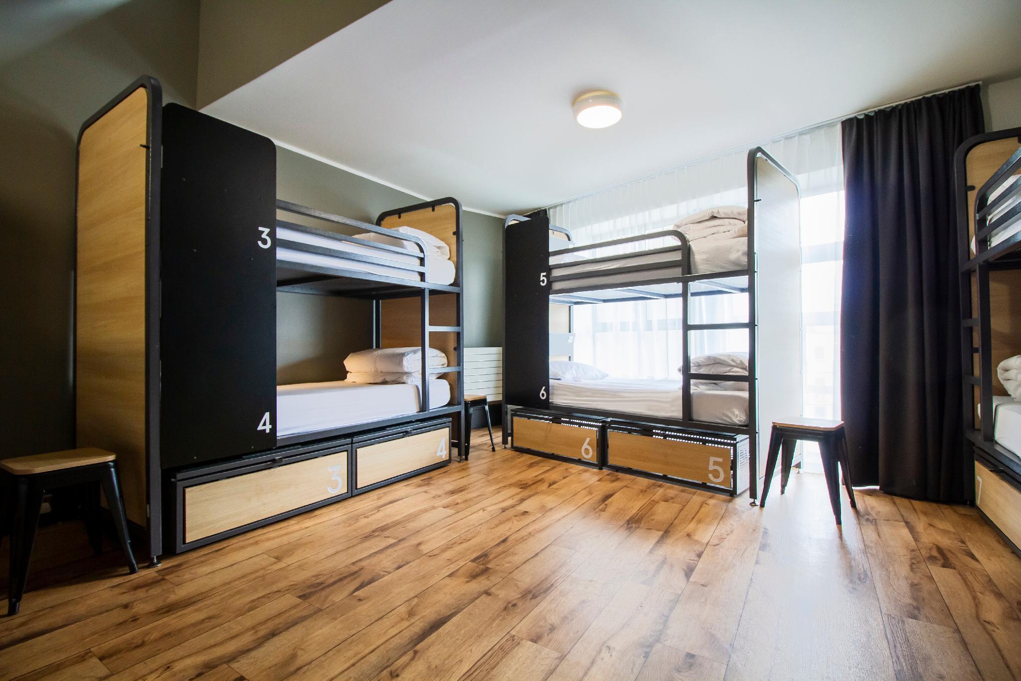 Private 8-bed Room,1433189131:JPEG