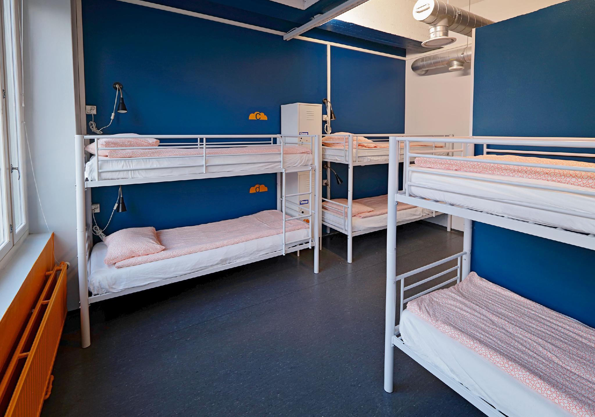 Lit dans Dortoir Mixte de 8 Lits