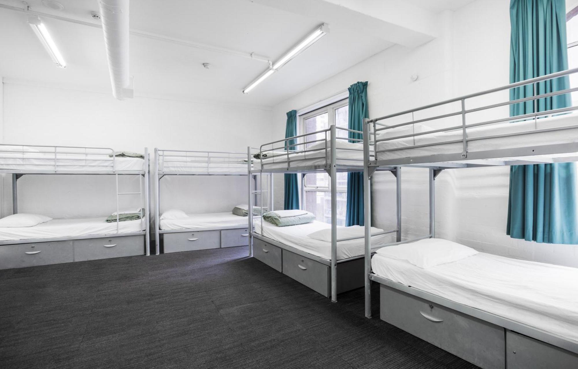 Bed in 8-Bed Mixed Dormitory Room with Shared Bathroom,1594676173:JPEG