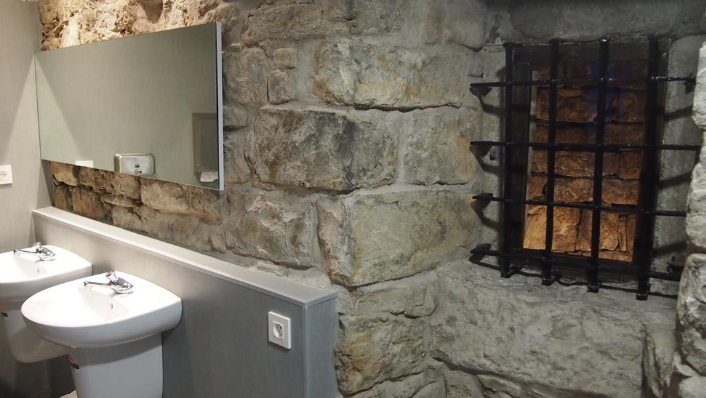 Lit dans Dortoir Mixte de 14 Lits