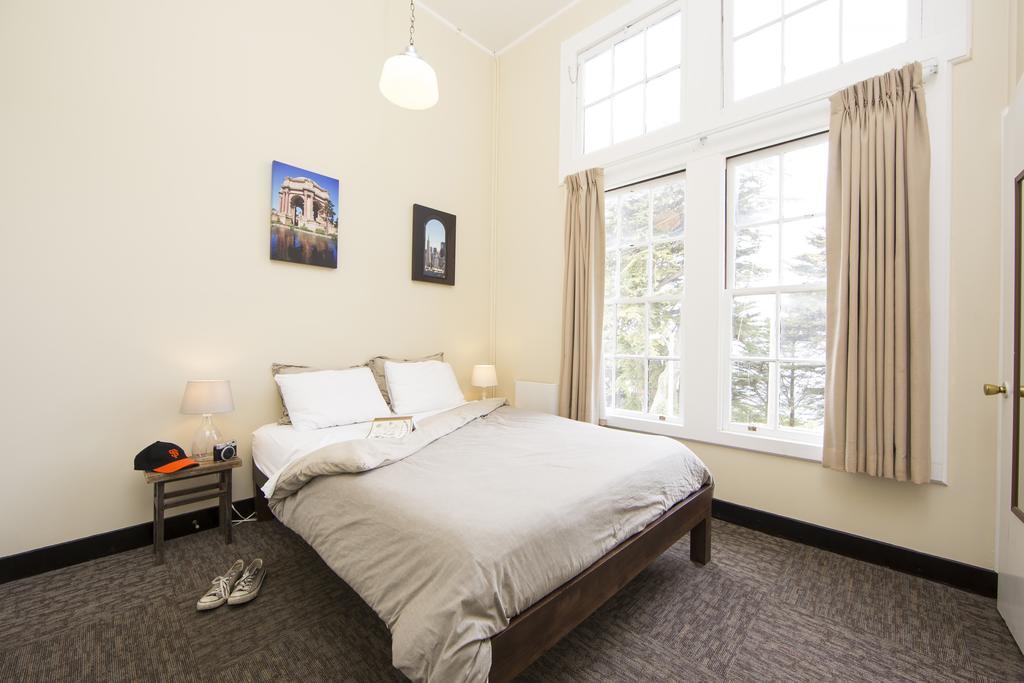Chambre Lit Queen-Size Privée