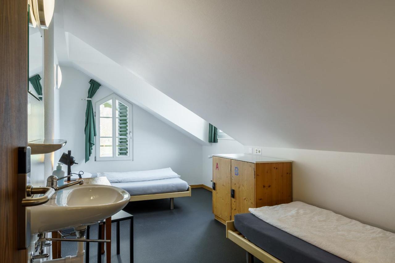 Twin Room,1346299574:JPEG
