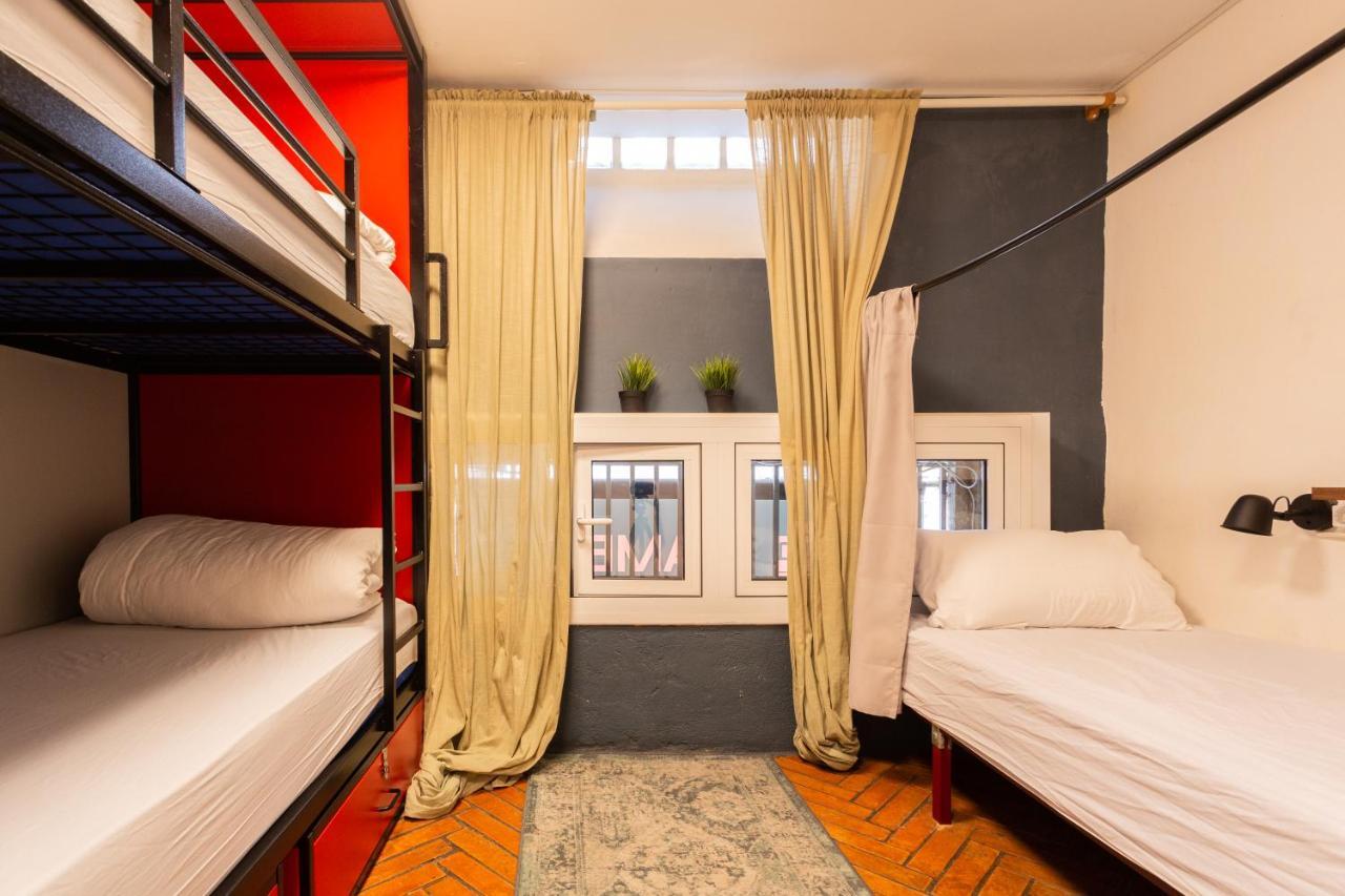 Basic Triple Room with Shared Bathroom,1419600024:JPEG