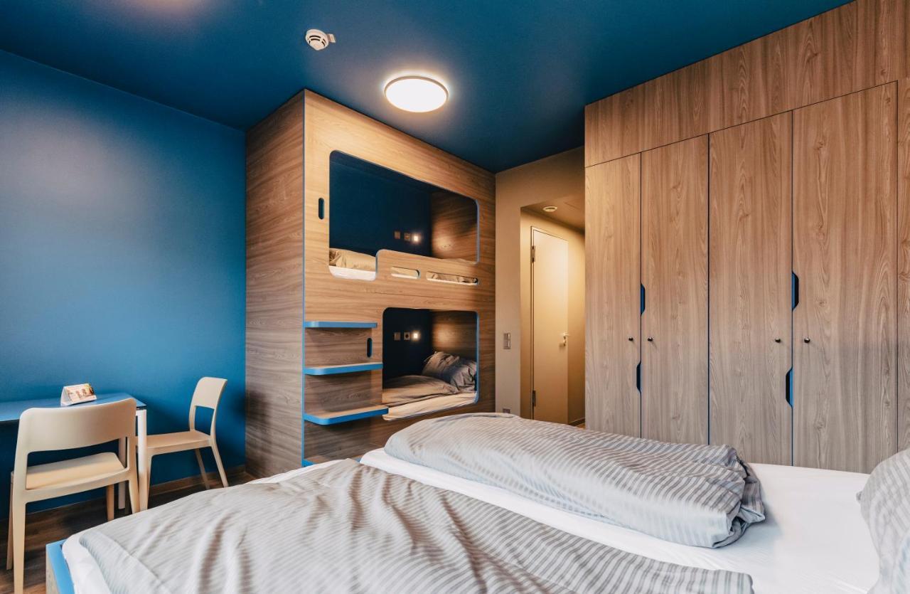 Chambre Quadruple avec Salle de Bains