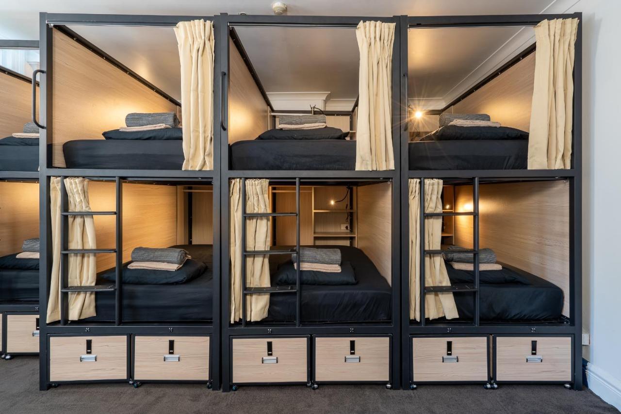 Capsule Double dans Dortoir Commun
