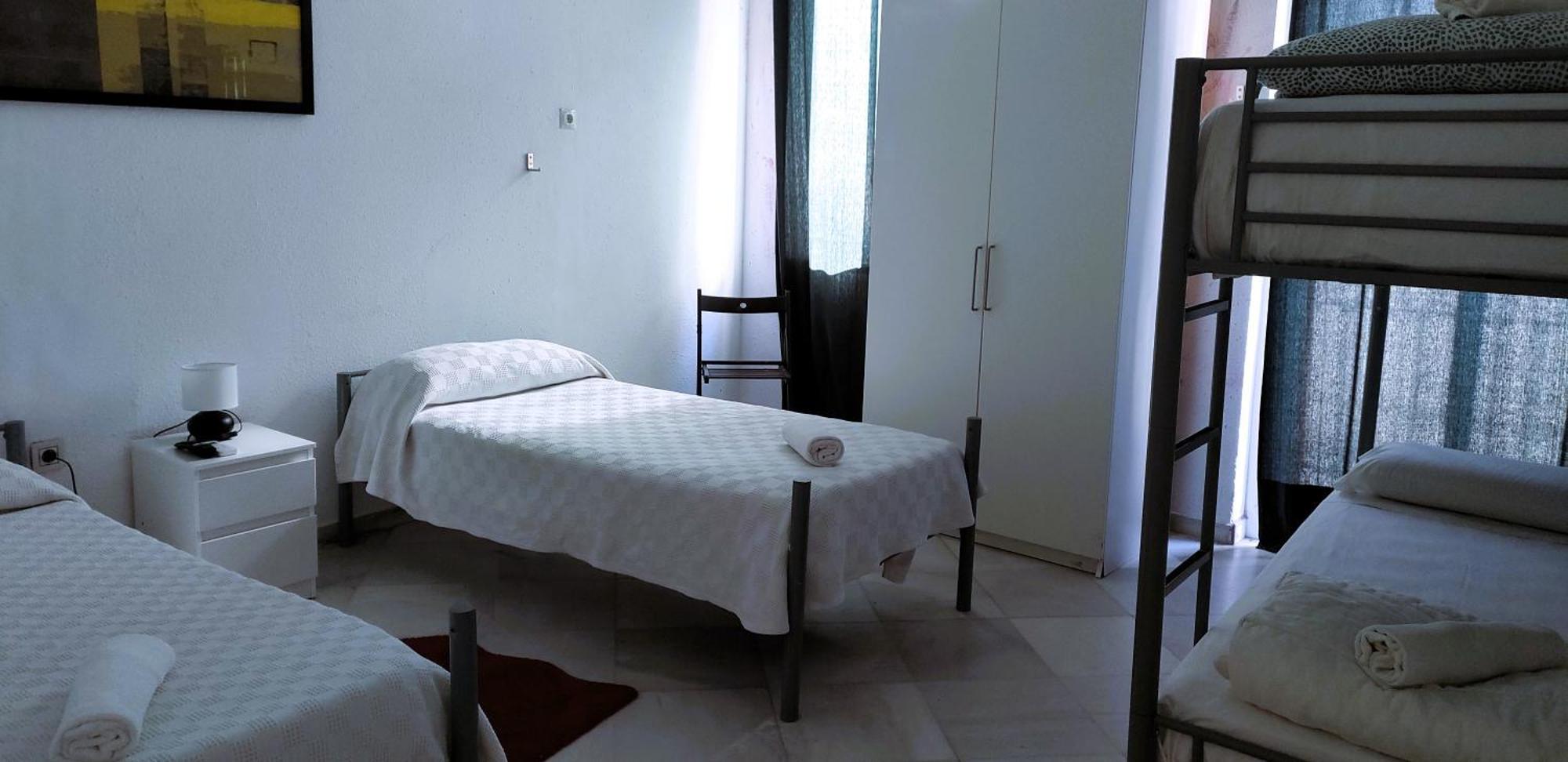 Chambre Quadruple avec Salle de Bains Privative