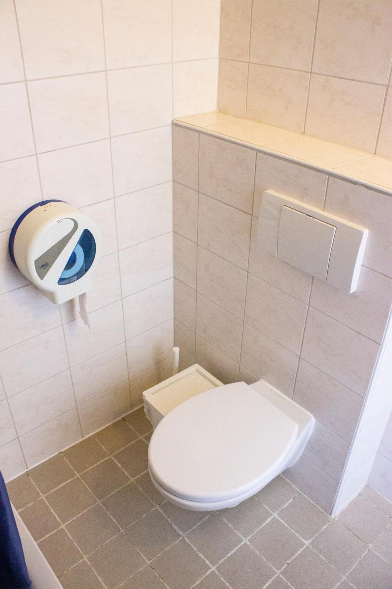 Dortoir (6 personnes) avec Salle de Bains Commune