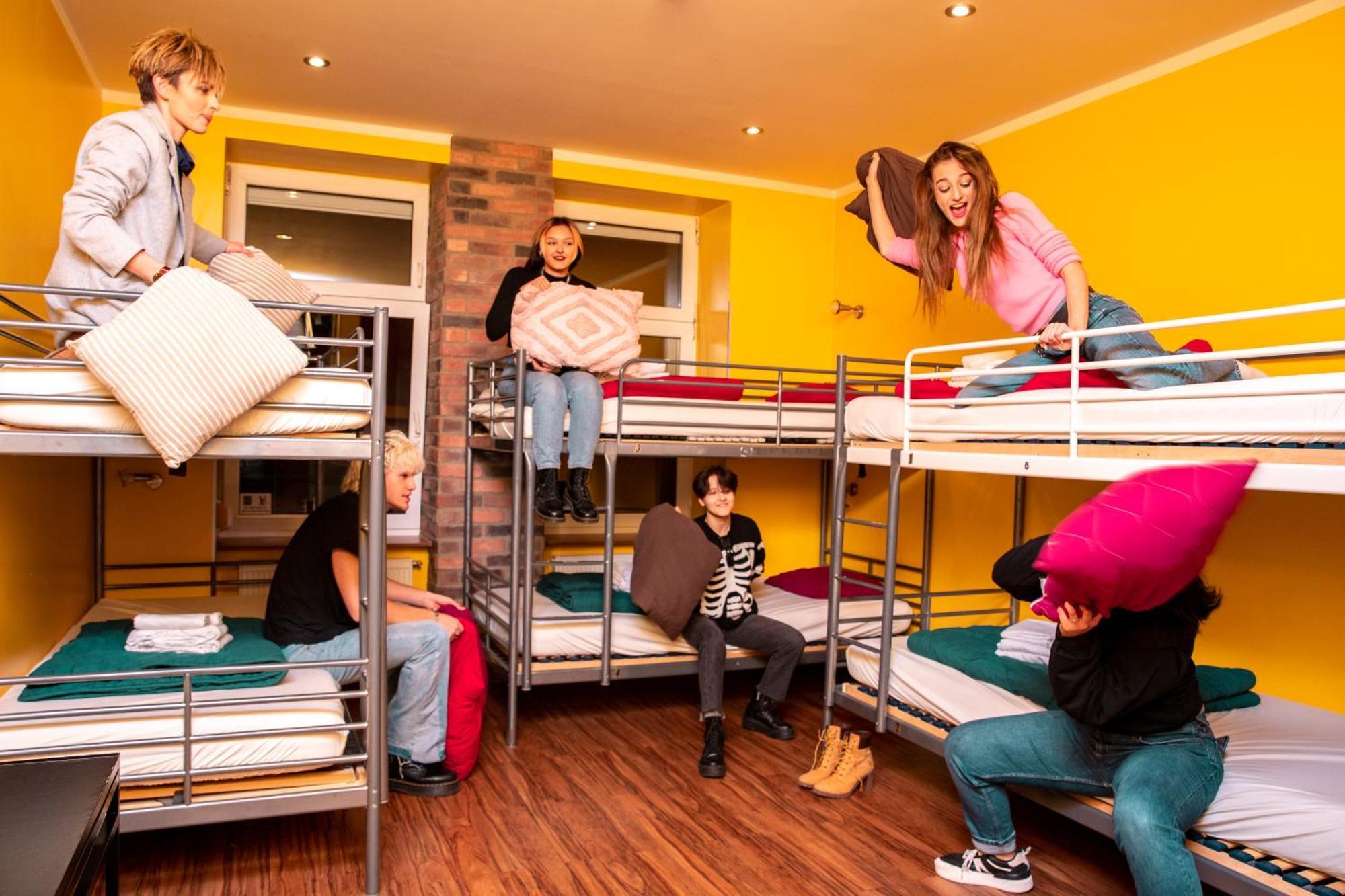 Bed in 6-Bed Mixed Dormitory Room,1542159718:JPEG