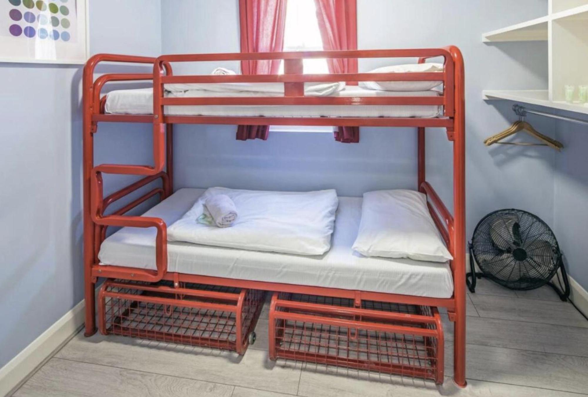 Petite Chambre Lits Jumeaux