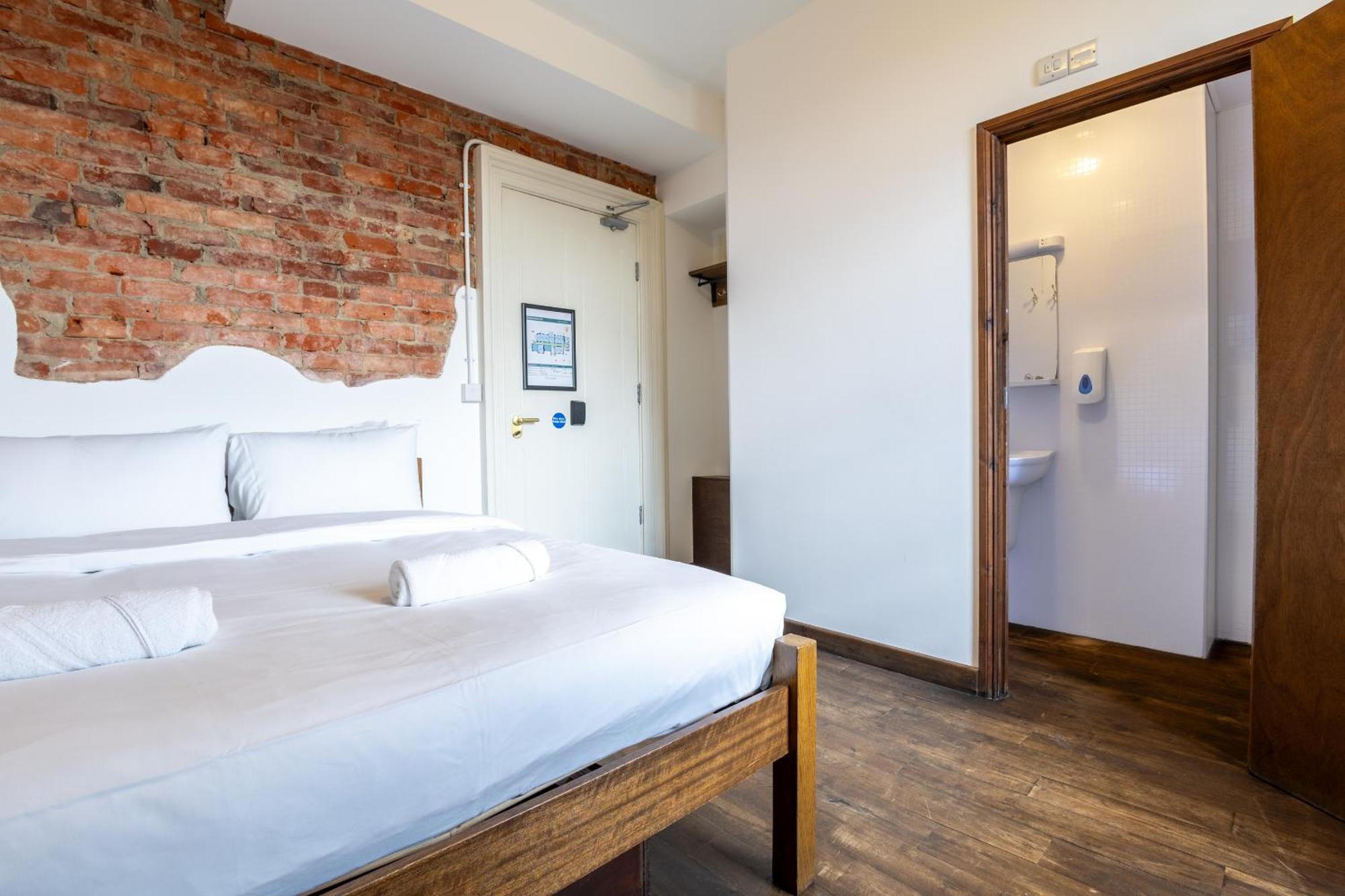 Chambre Double Privée avec Salle de Bains Privative