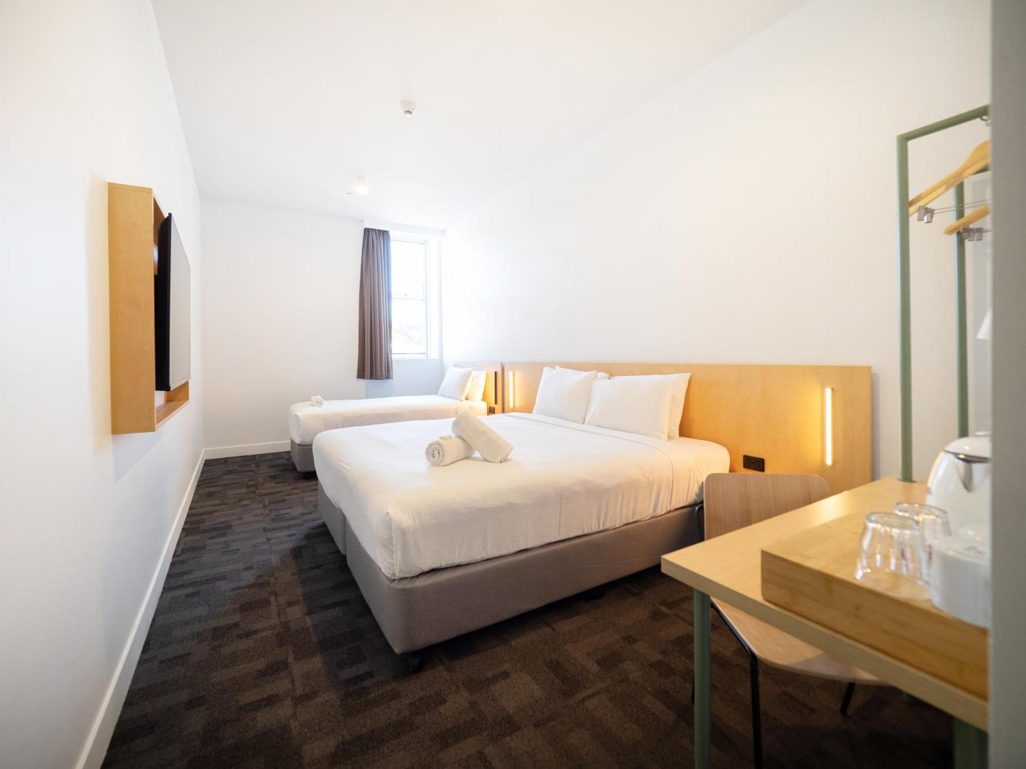 King Plus One with Ensuite,1553060236:JPEG