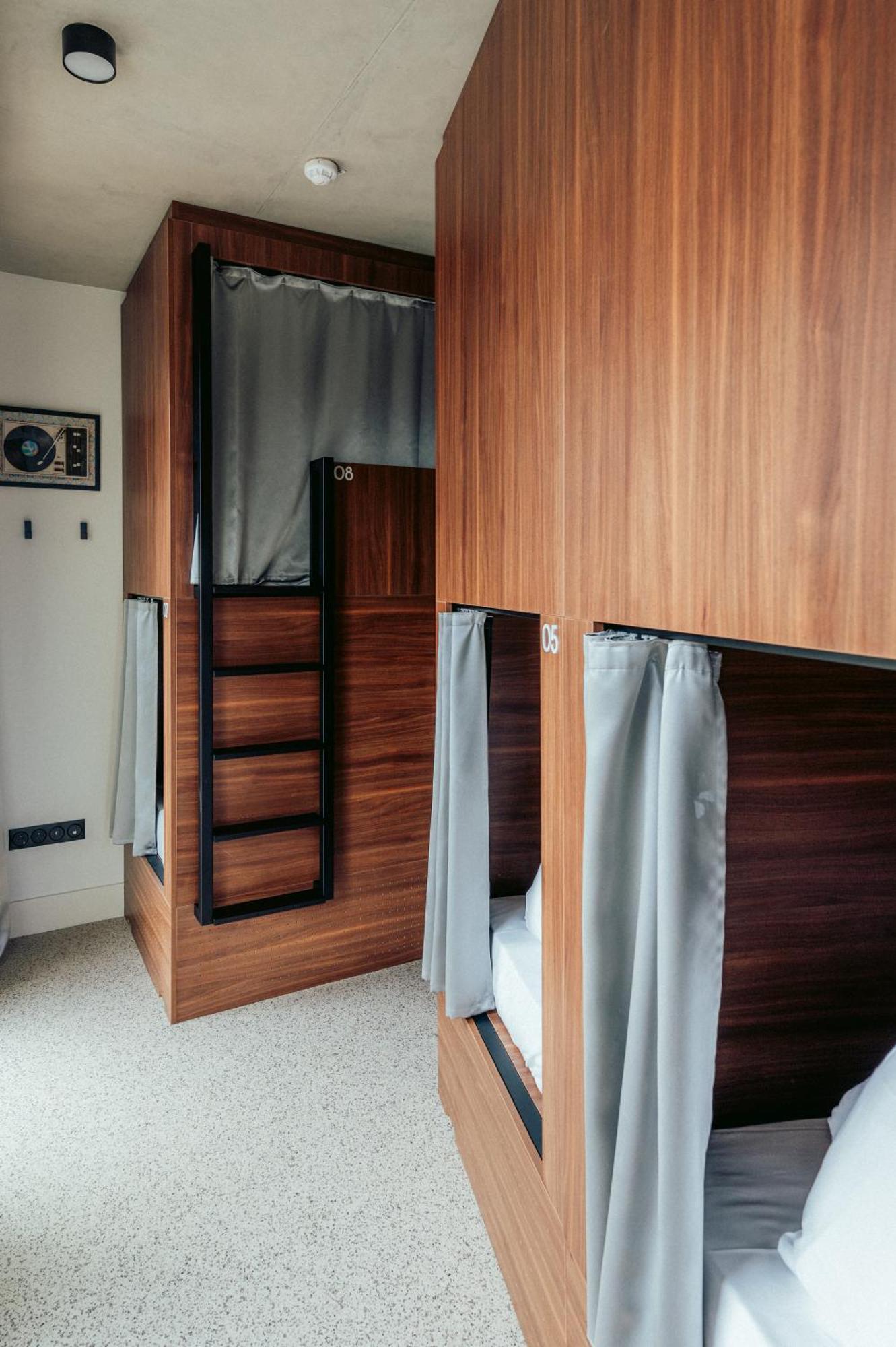 JOST BED Mixed Dormitory Bed