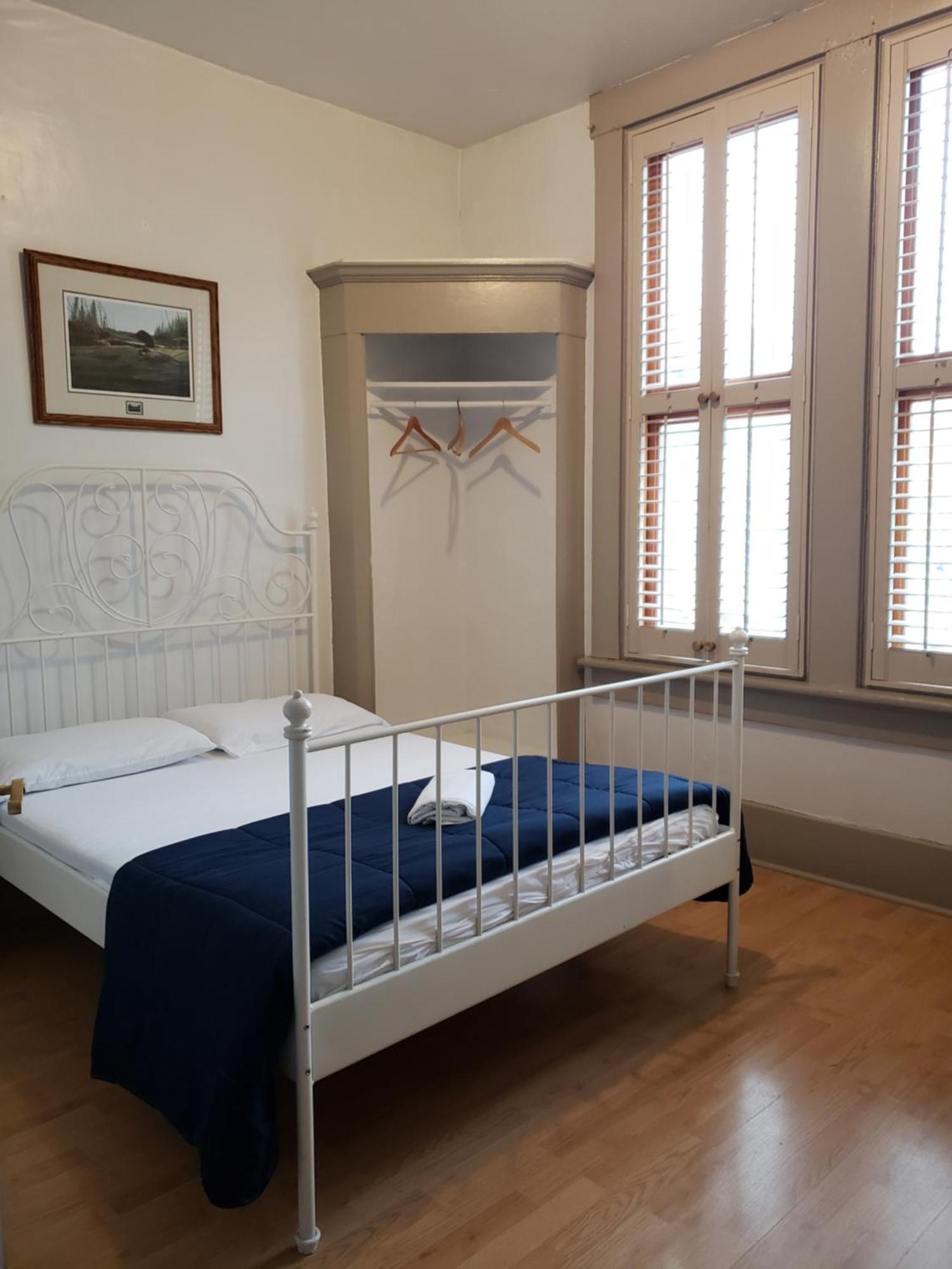 Chambre Double avec Salle de Bains Commune