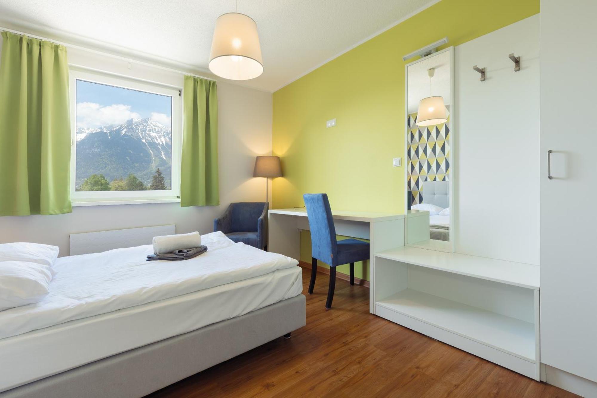Chambre Double - Vue sur Montagne