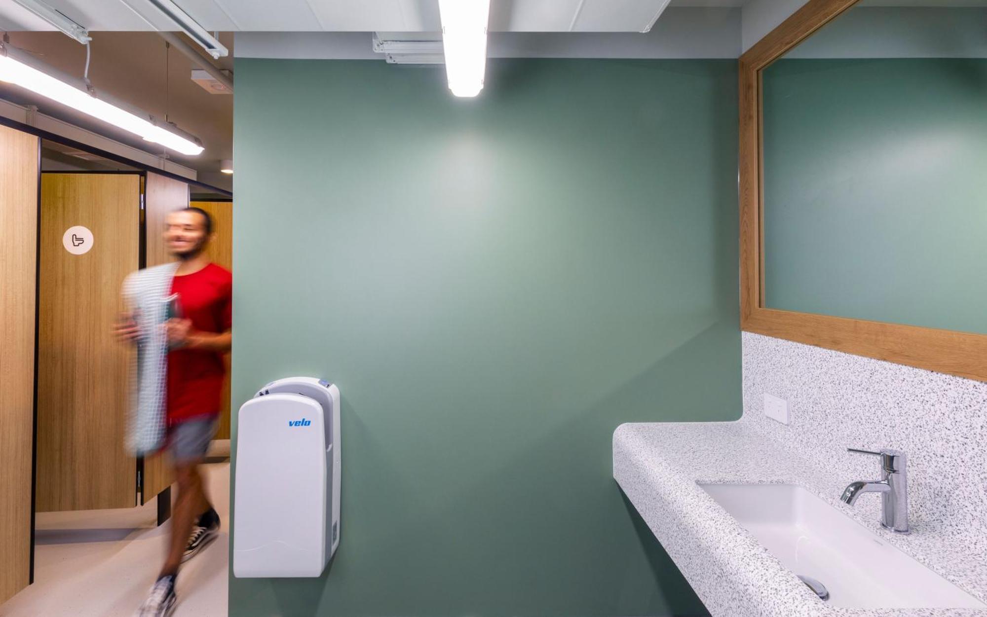 Capsule Simple Privée dans Dortoir pour 10 Personnes
