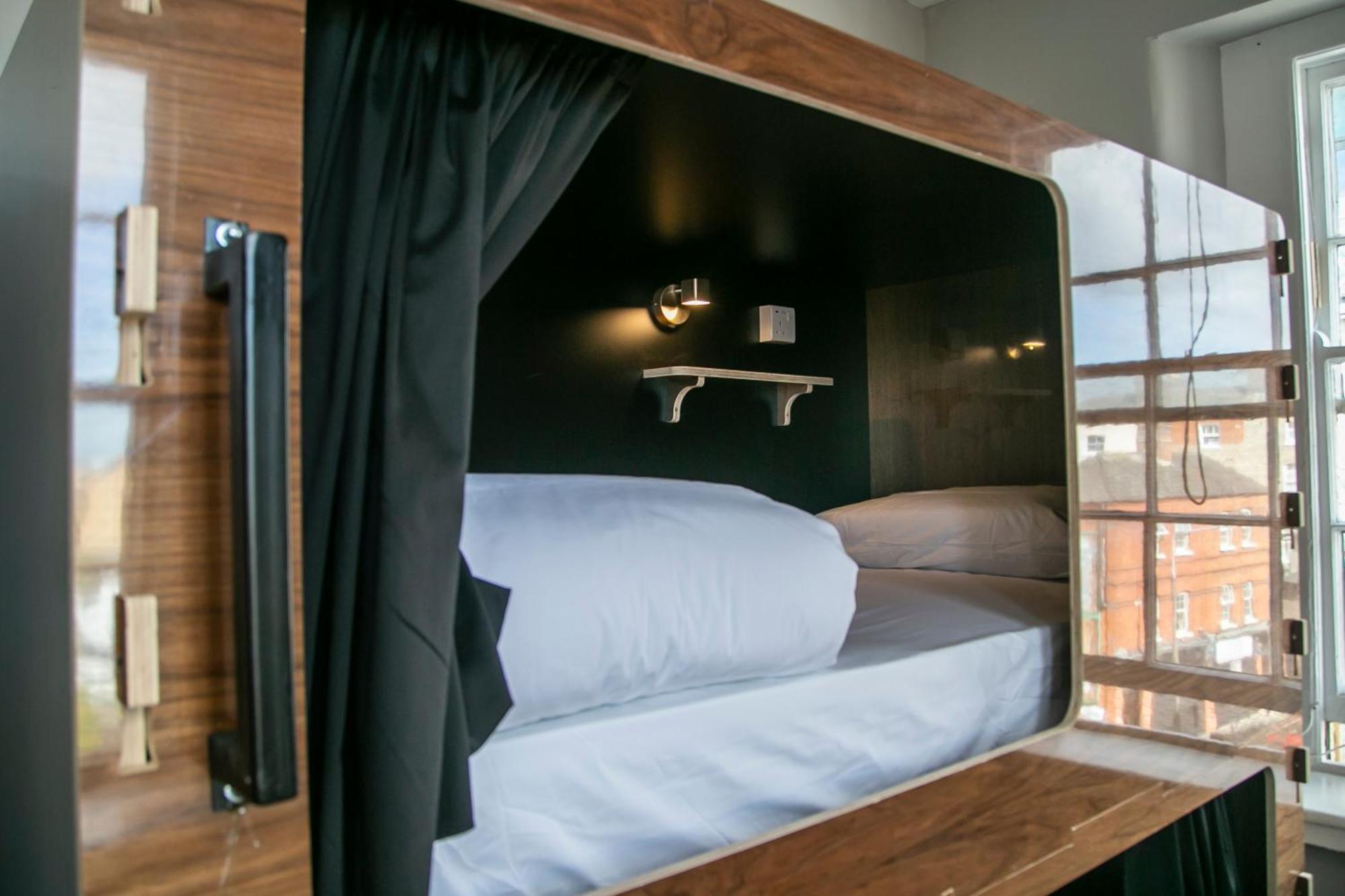Shared for 2 People (Male - Bunk Bed) - Shared Bathroom
