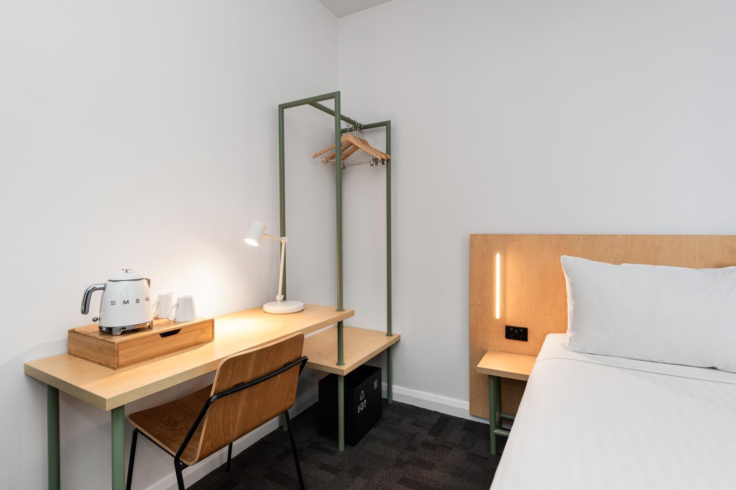 Queen Room Ensuite