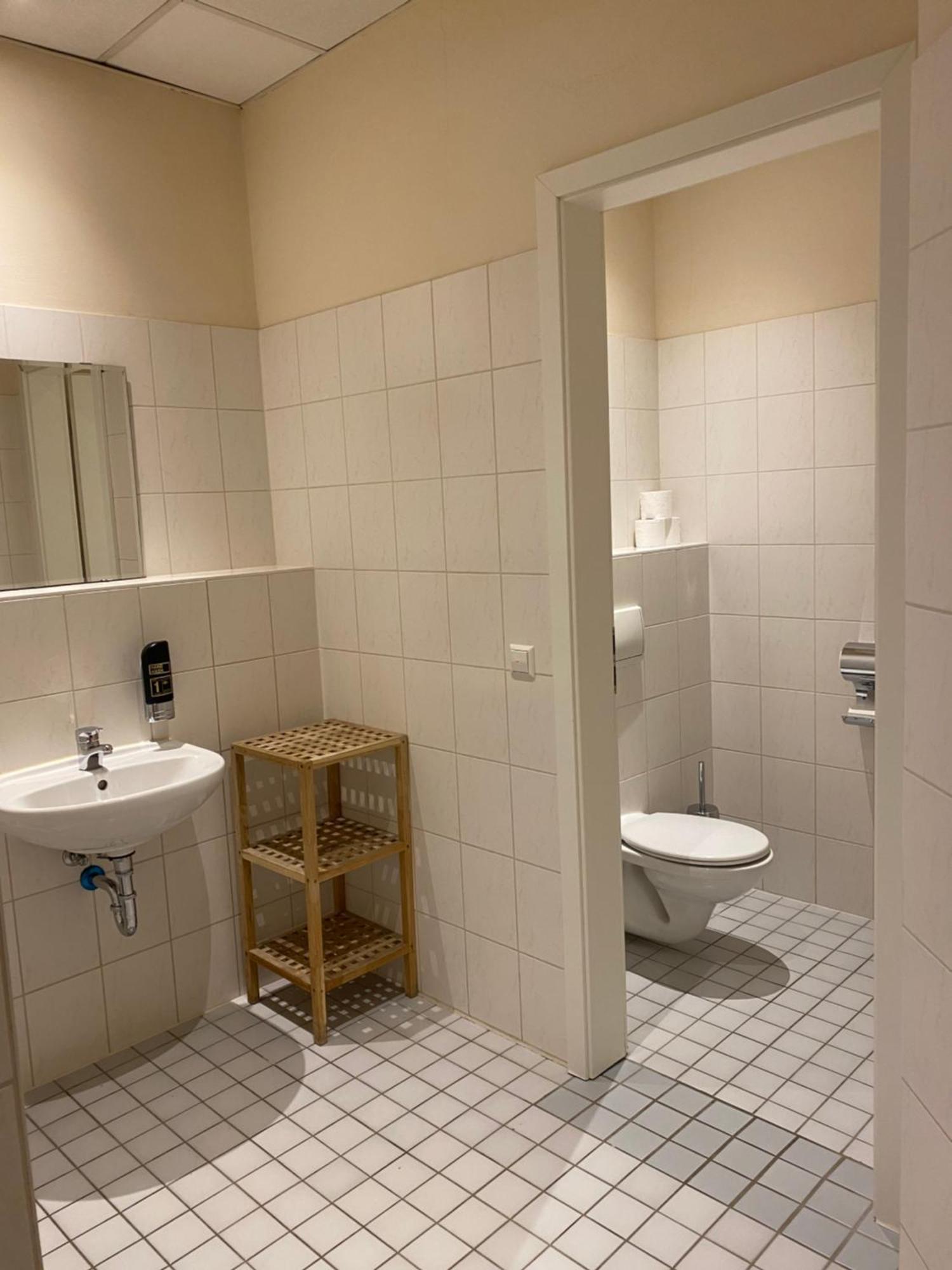 Bed in 3-Bed Dormitory with Private Bathroom,1639563556:JPEG