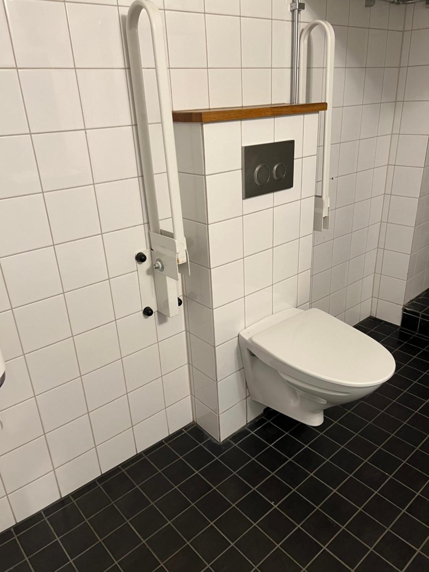 Chambre Familiale avec Salle de Bains Commune