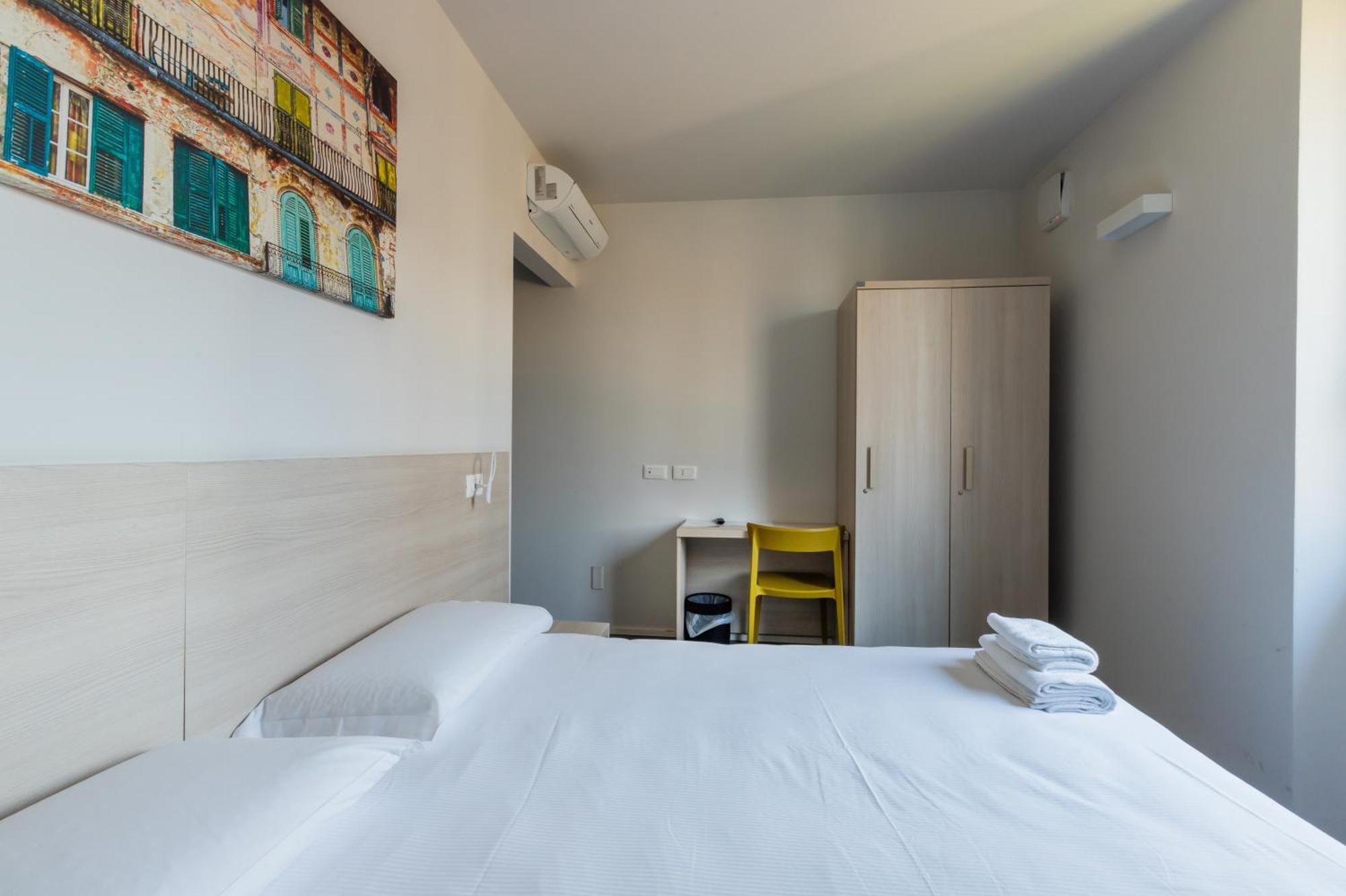 Chambre Double ou Lits Jumeaux avec Salle de Bains Privative
