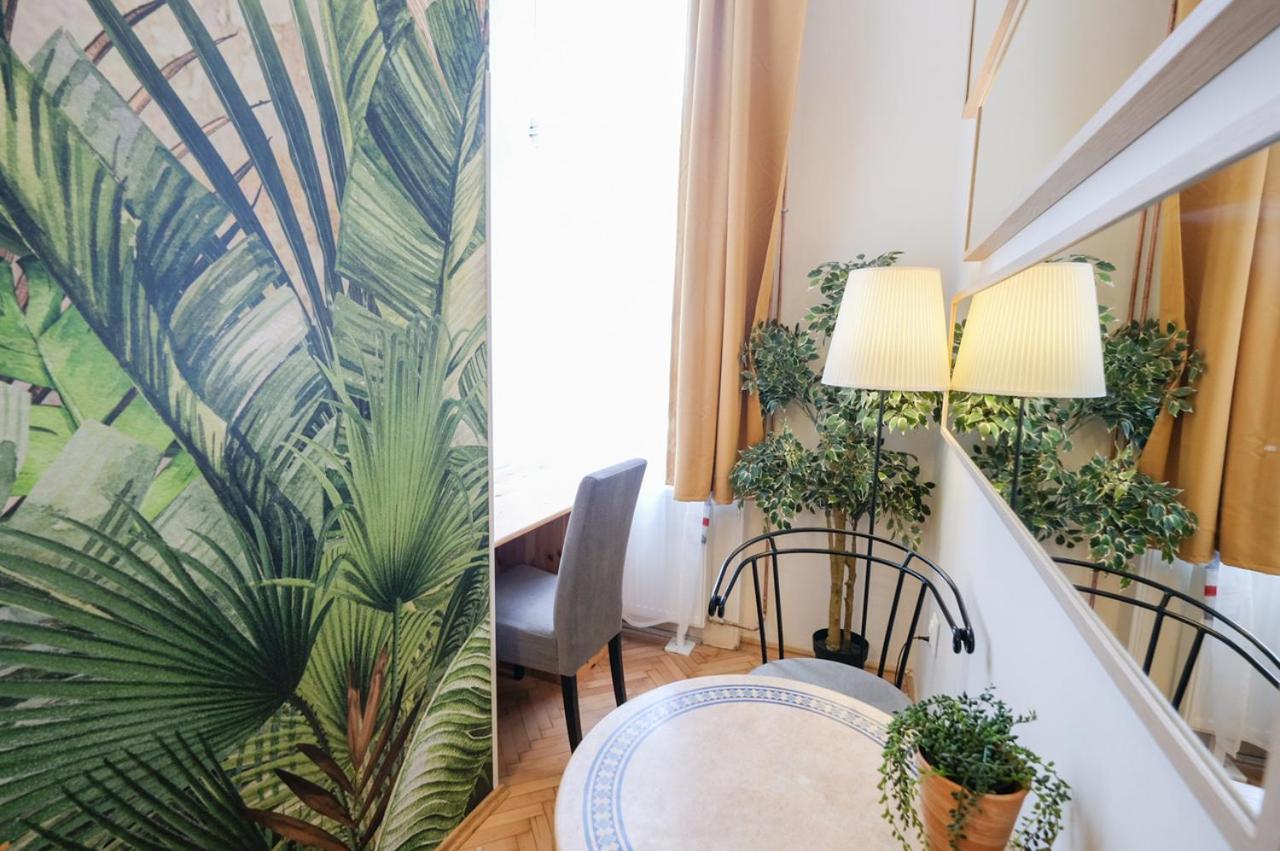 Double Room with Shared Bathroom,1660314028:JPEG