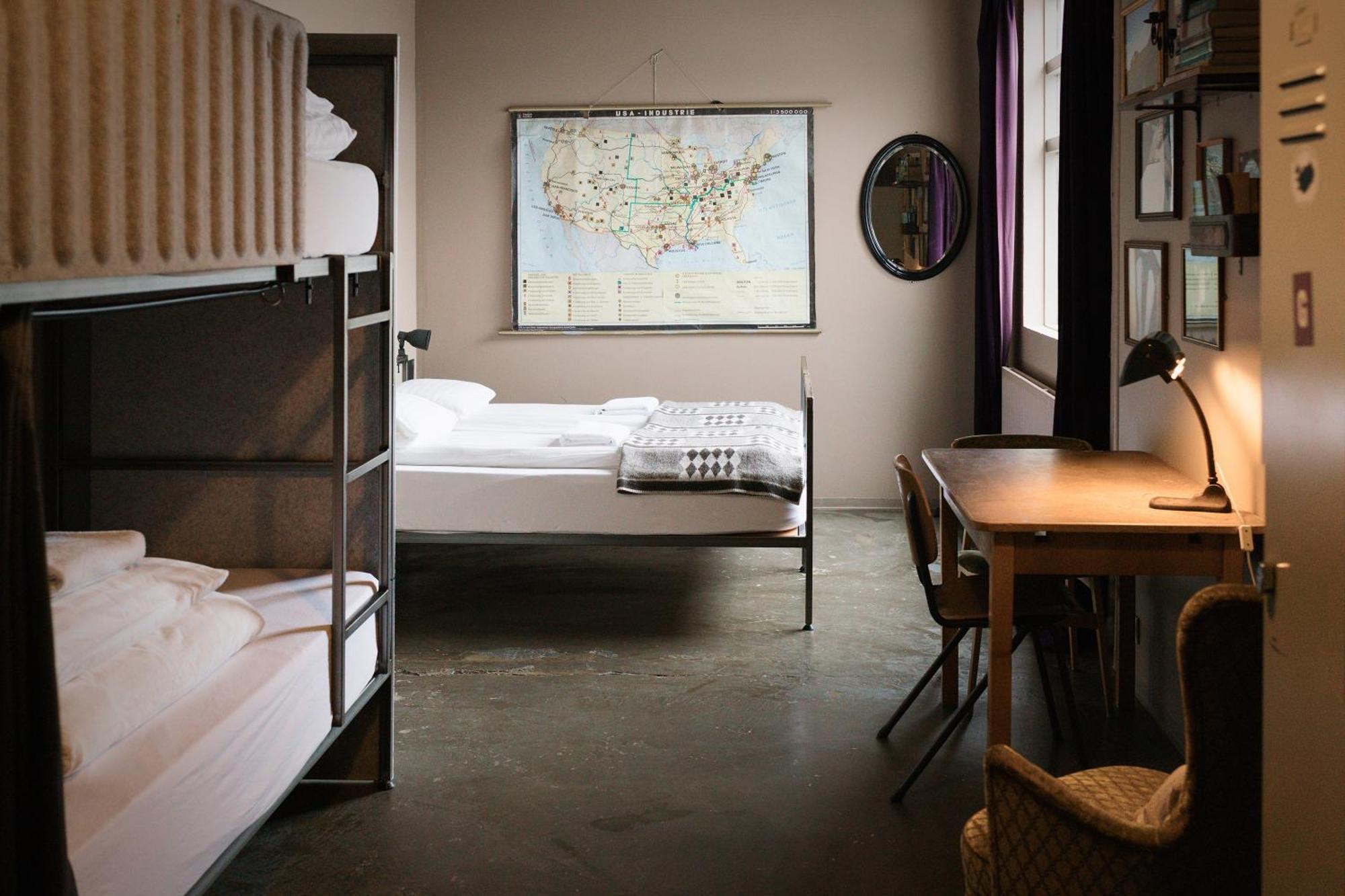 Family Room with Shared Bathroom,1663756018:JPEG