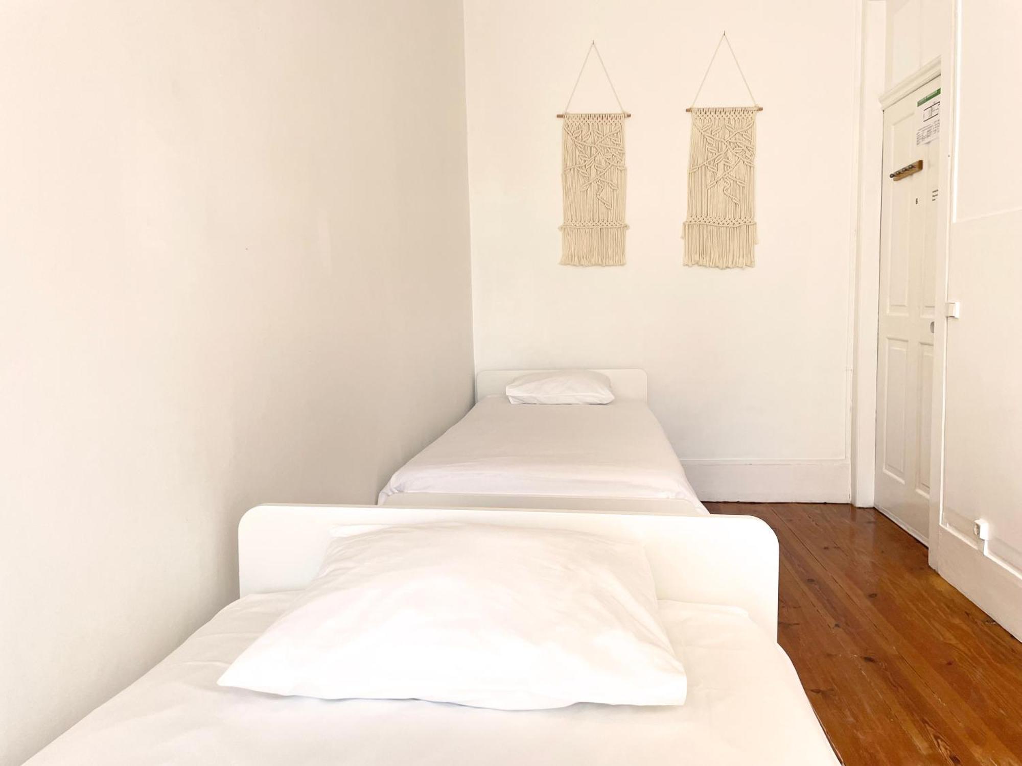 Chambre Lits Jumeaux Standard avec Salle de Bains Commune