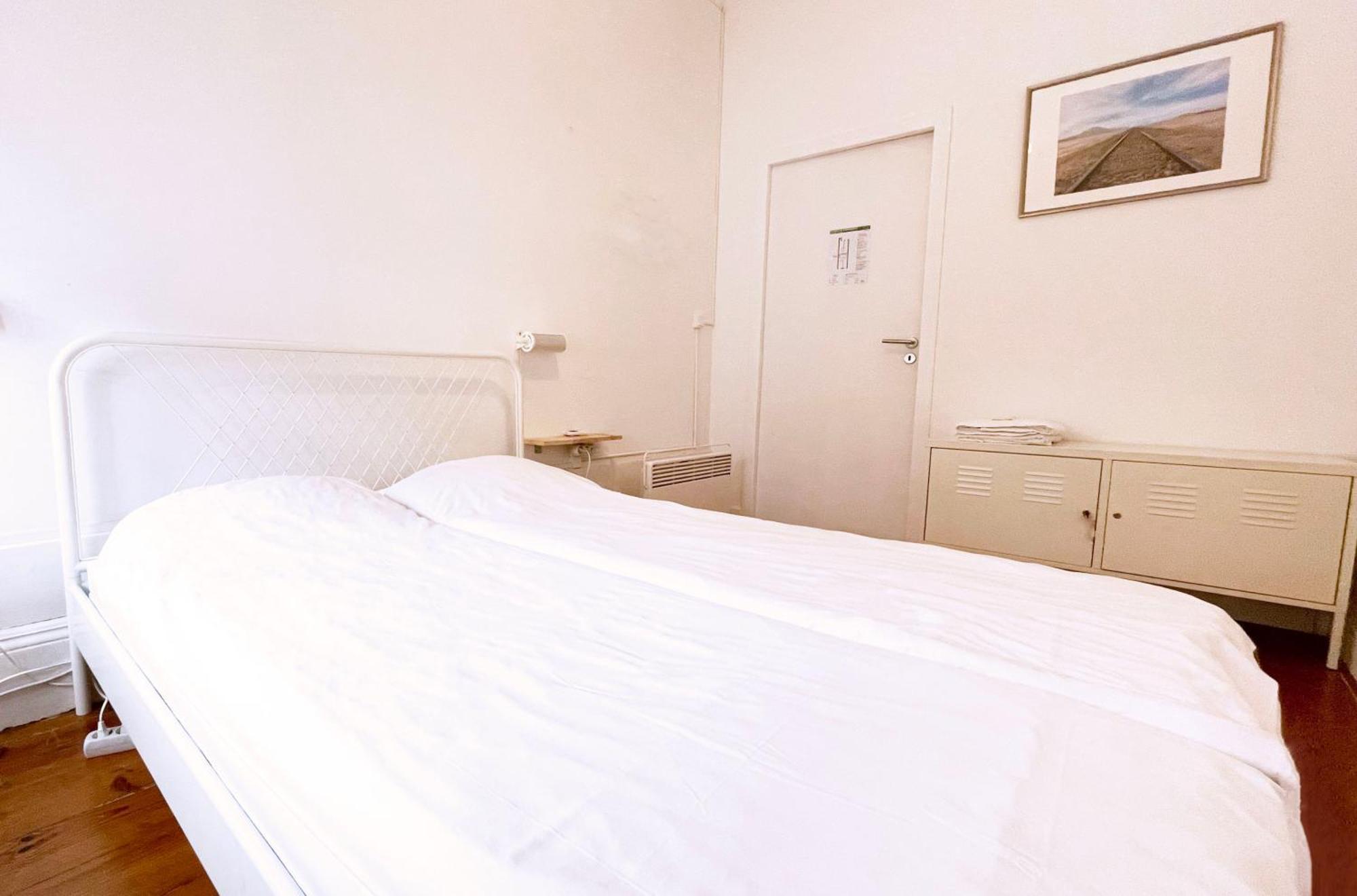 Double Room with Shared Bathroom,1667444578:JPEG