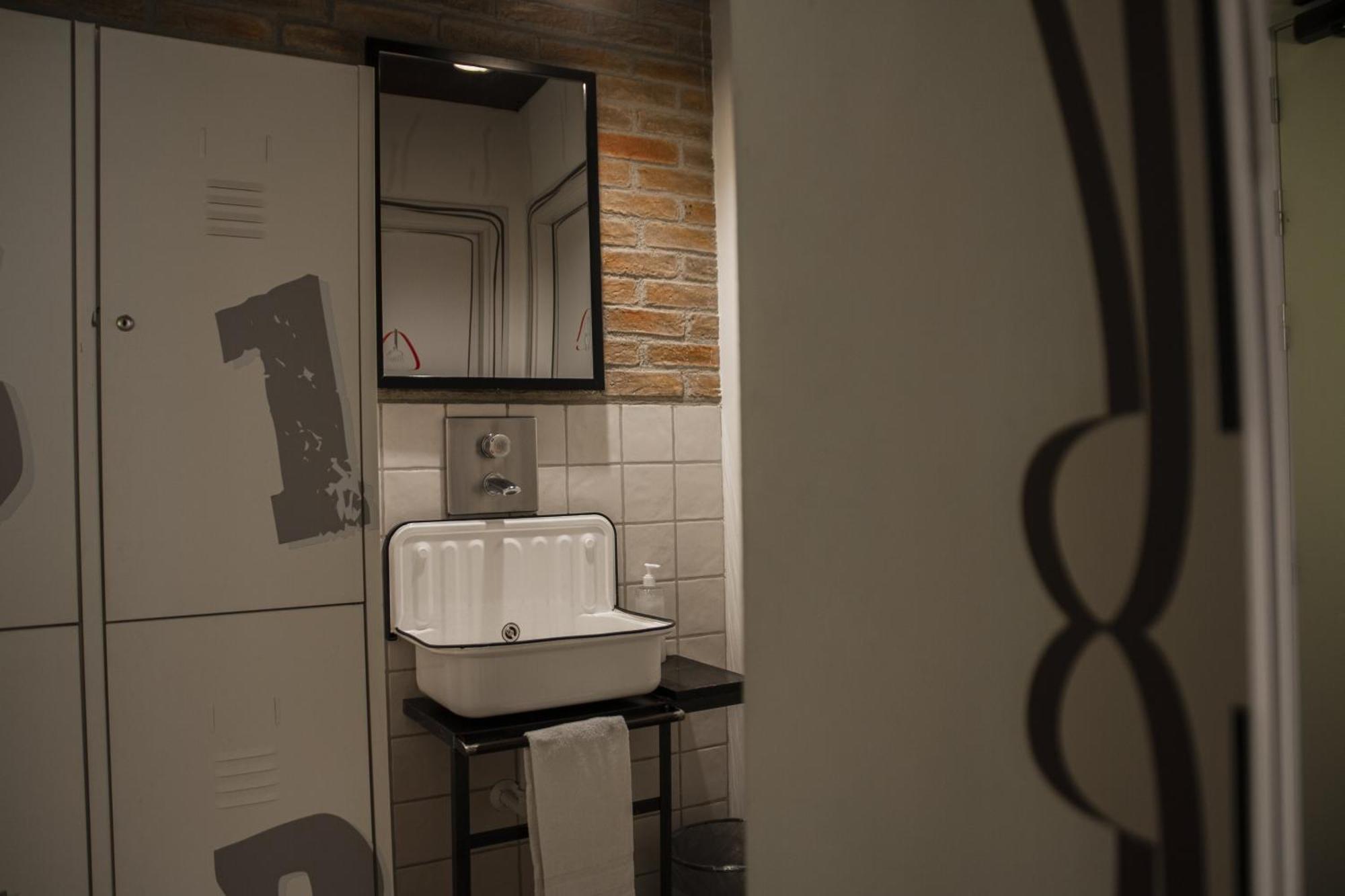 Single Bed in 8-Bed Female Dormitory Room with Private Bathroom,1676756196:JPEG