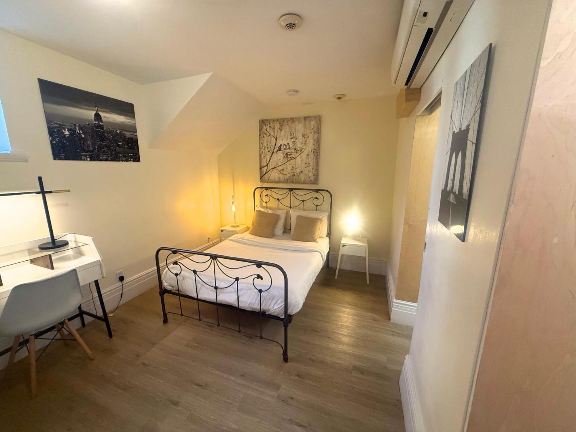 Chambre Double avec Salle de Bains Privative - Sous-Sol