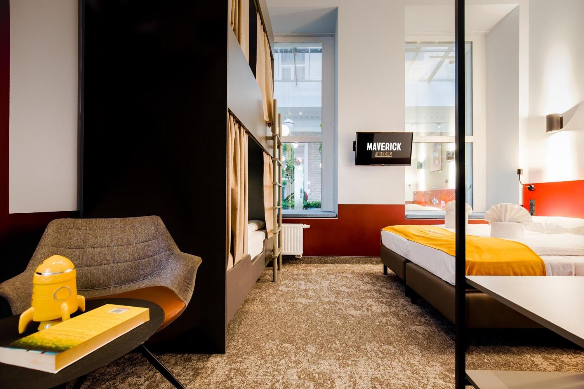 Quadruple Room with Bunk Bed and Private Bathroom,1739643031:JPEG