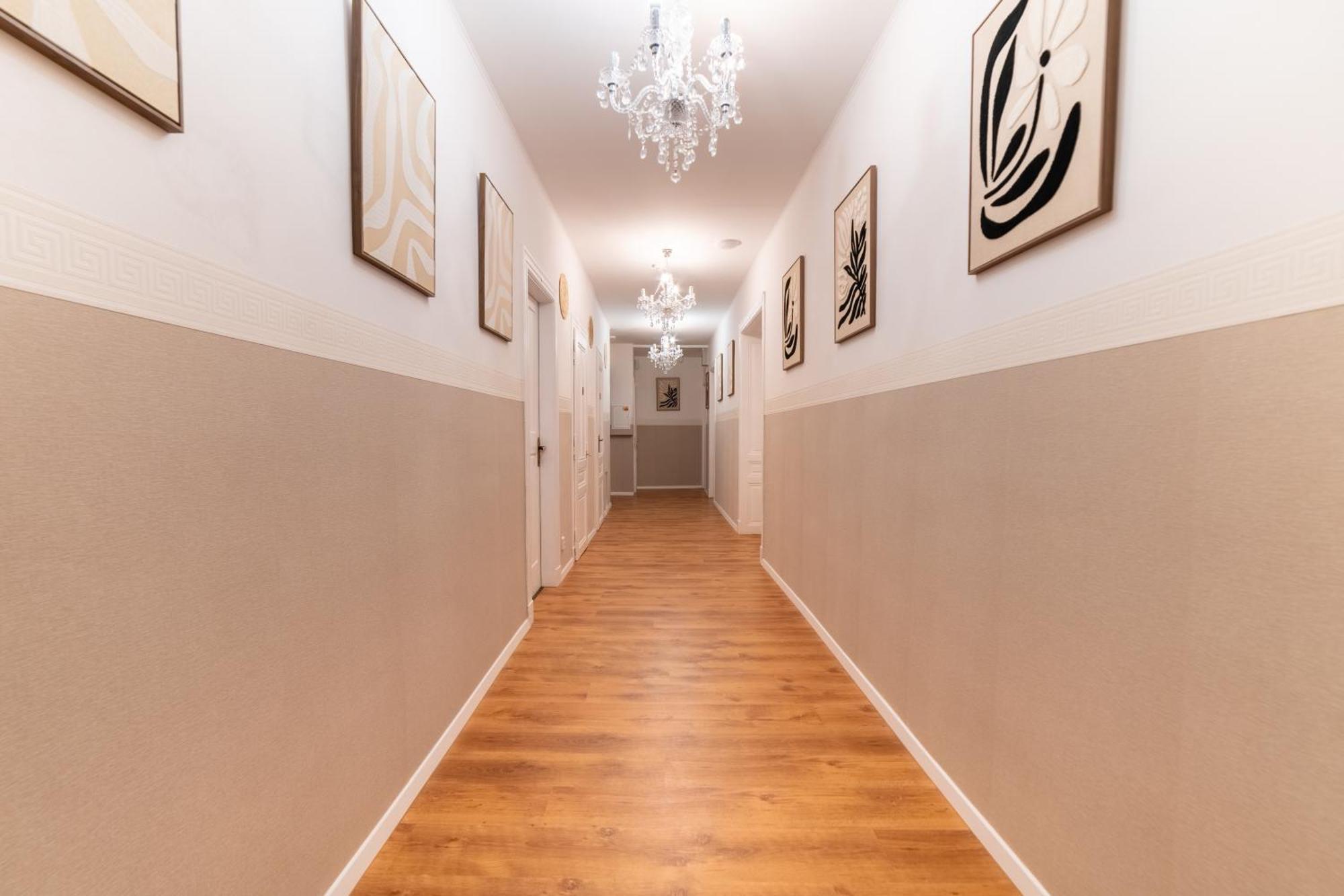 Chambre Quadruple de Luxe avec Salle de Bains Commune