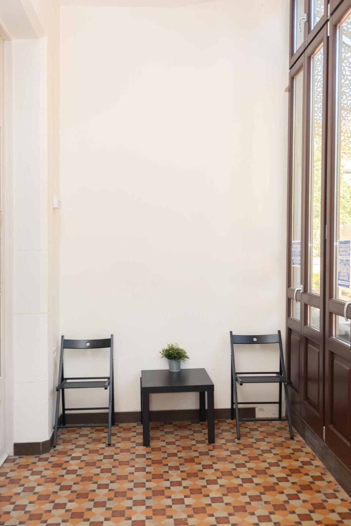 Twin Room,1742855746:JPEG