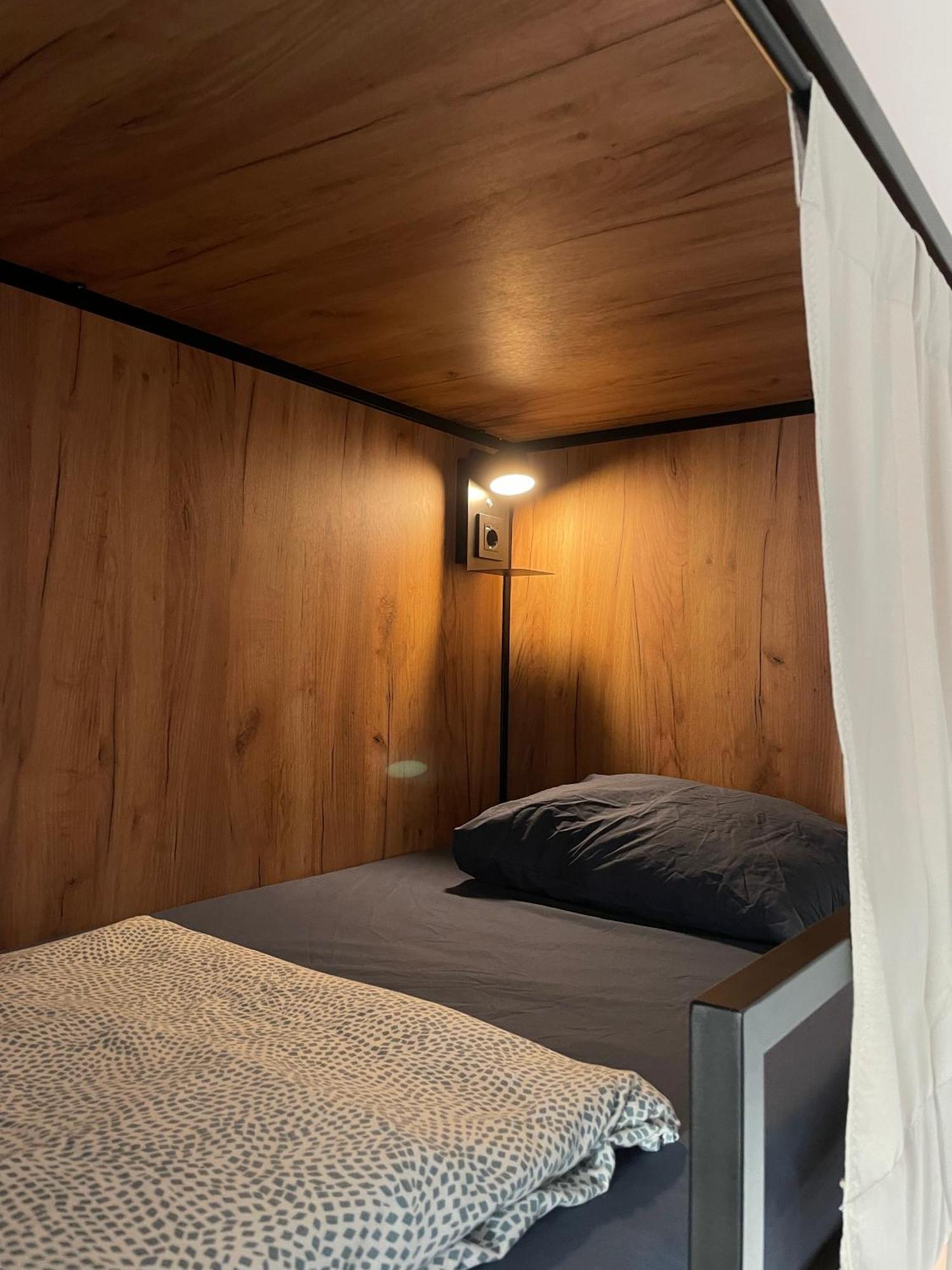 Bed 4-Bed Mixed Dormitory Room