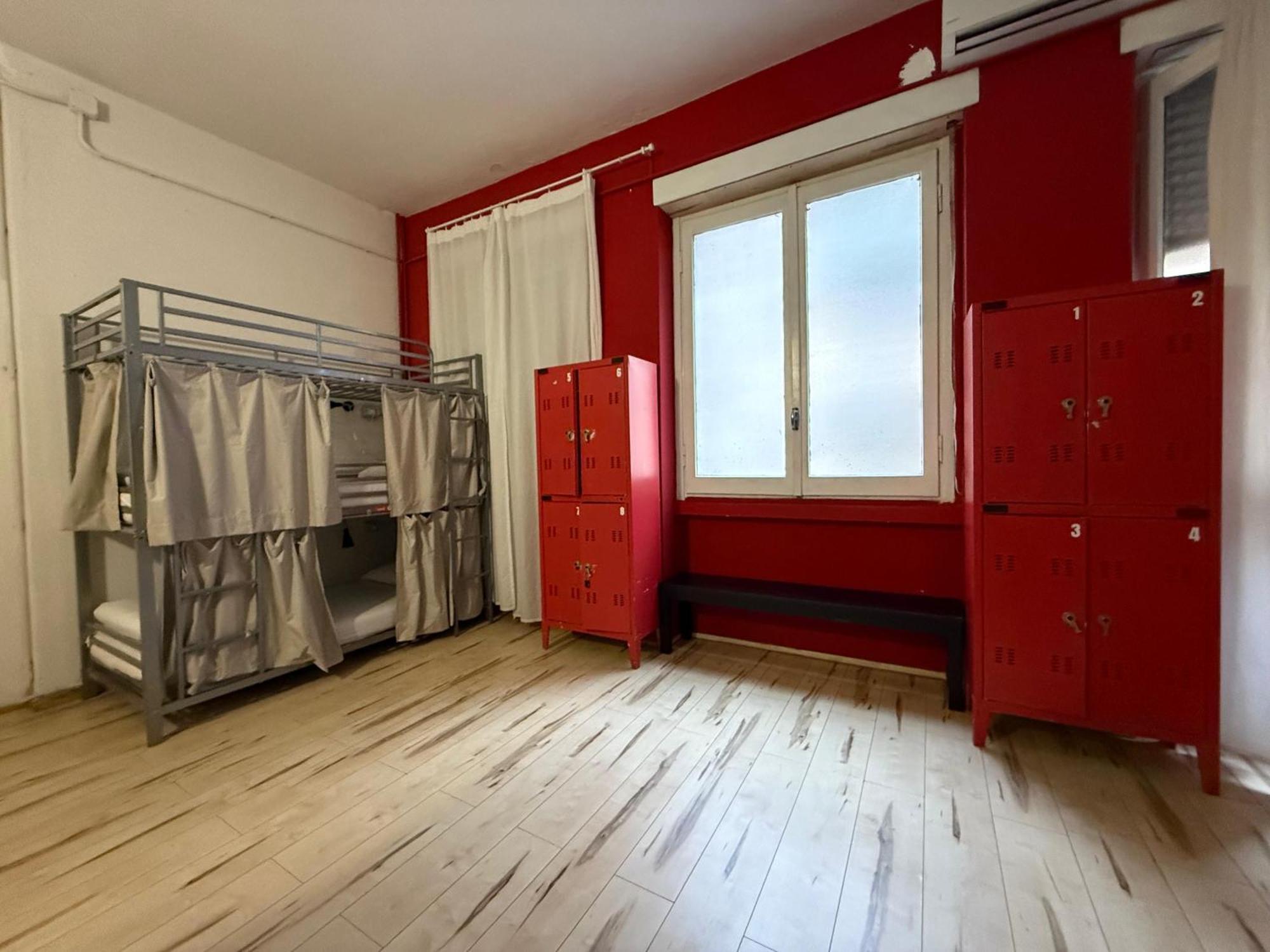 Bed 8-Bed Mixed Dormitory Room,1743204975:JPEG
