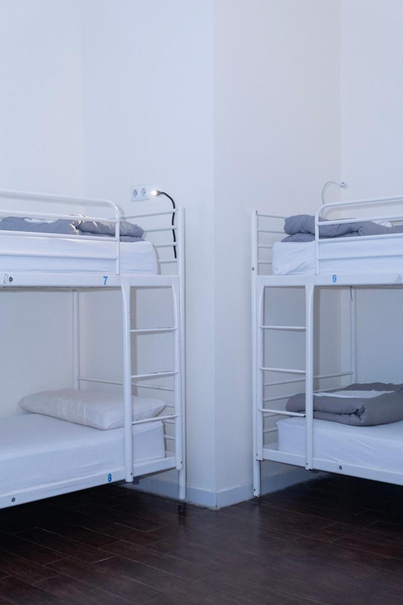 Single Bed in 10-Bed Dormitory Room,1746894553:JPEG