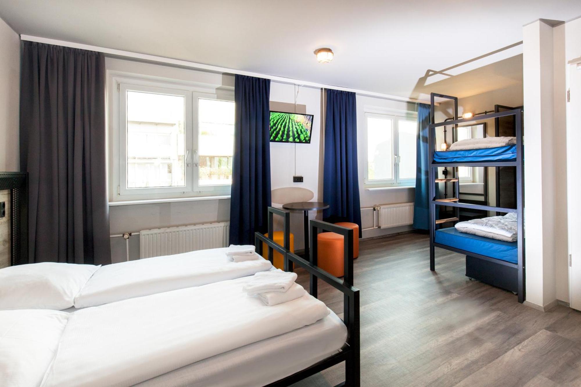 Six-Bed Room