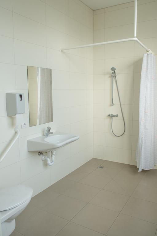 Chambre Familiale avec Salle de Bains Privative