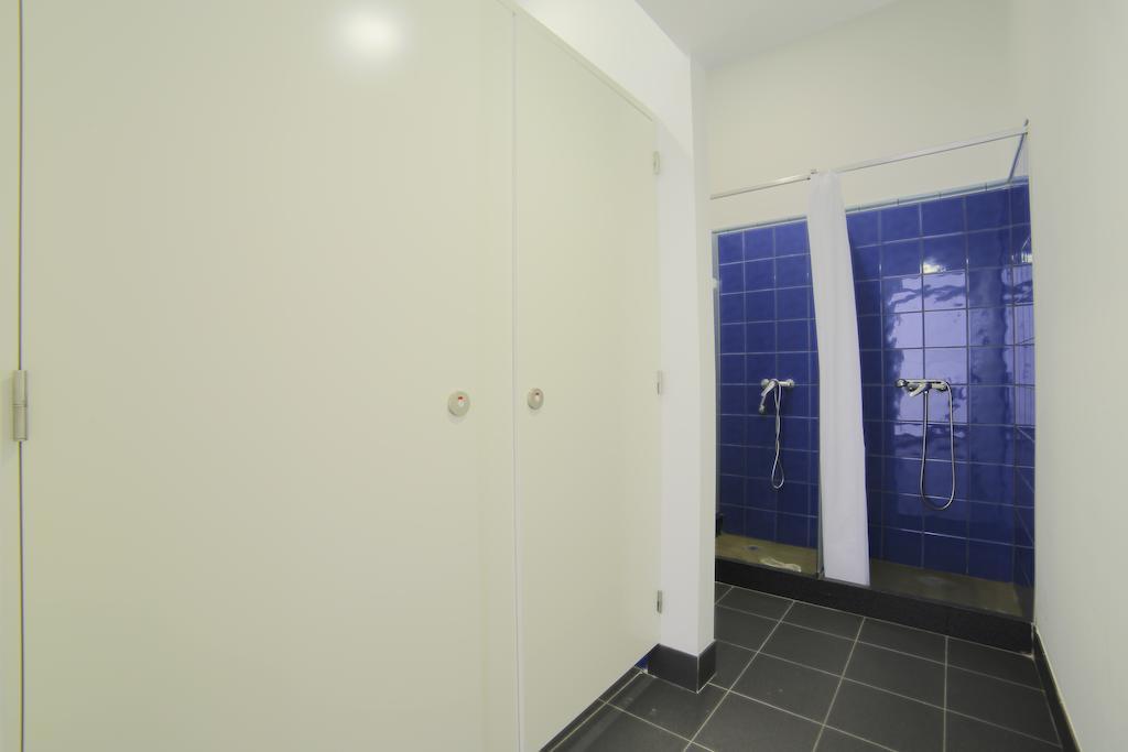 Lit dans Dortoir Mixte de 8 Lits