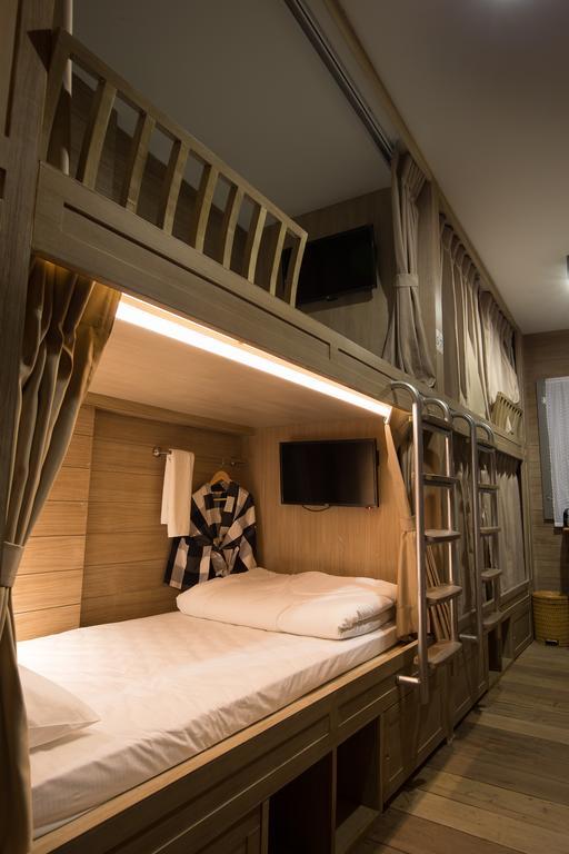 Bed 8-Bed Mixed Dormitory Room