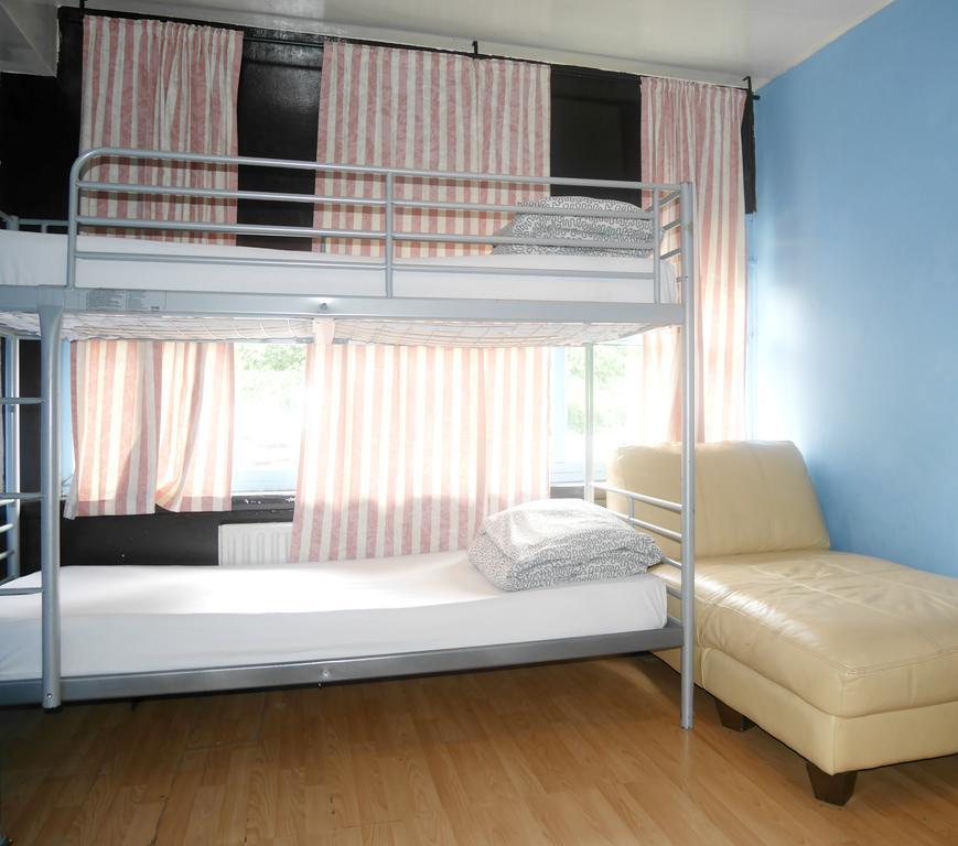 Chambre Lits Jumeaux Standard avec Salle de Bains Commune